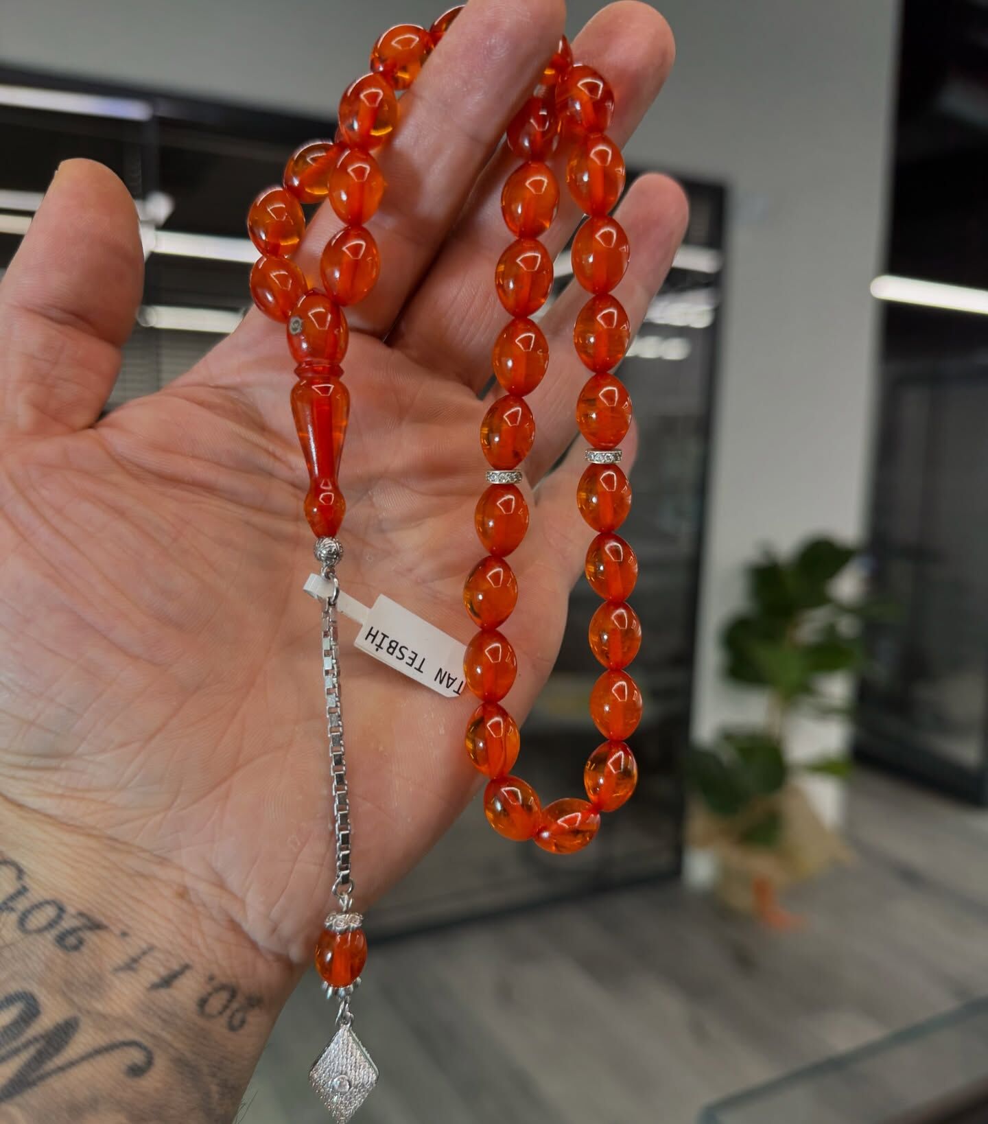 Gümüş Püsküllü Usta İşi Kehribar Tesbih