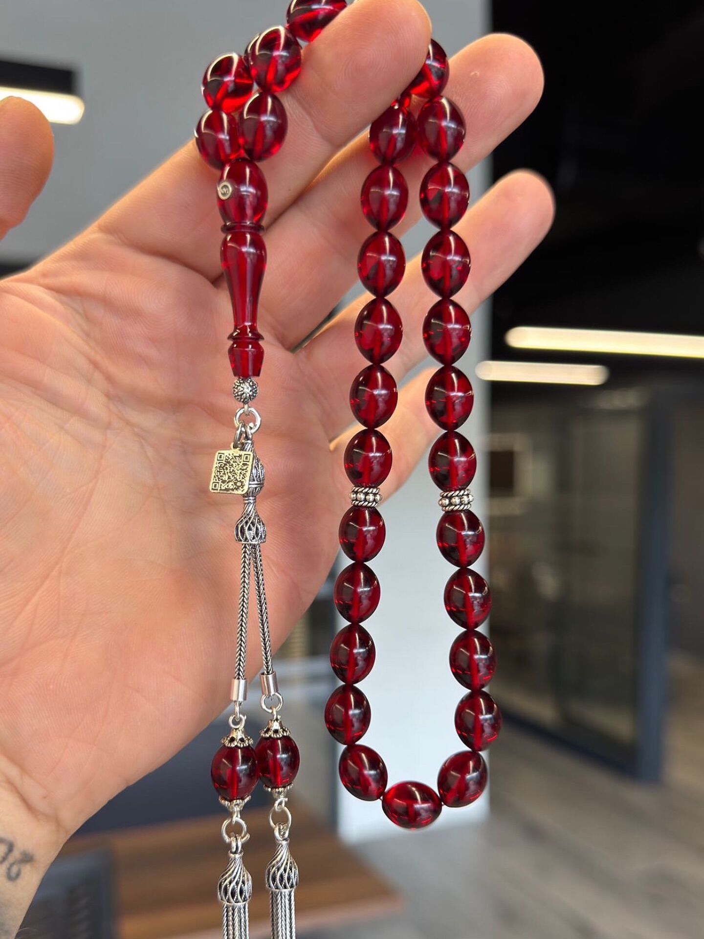 Usta İşçilikli Gümüş Takımlı Kehribar Tespih