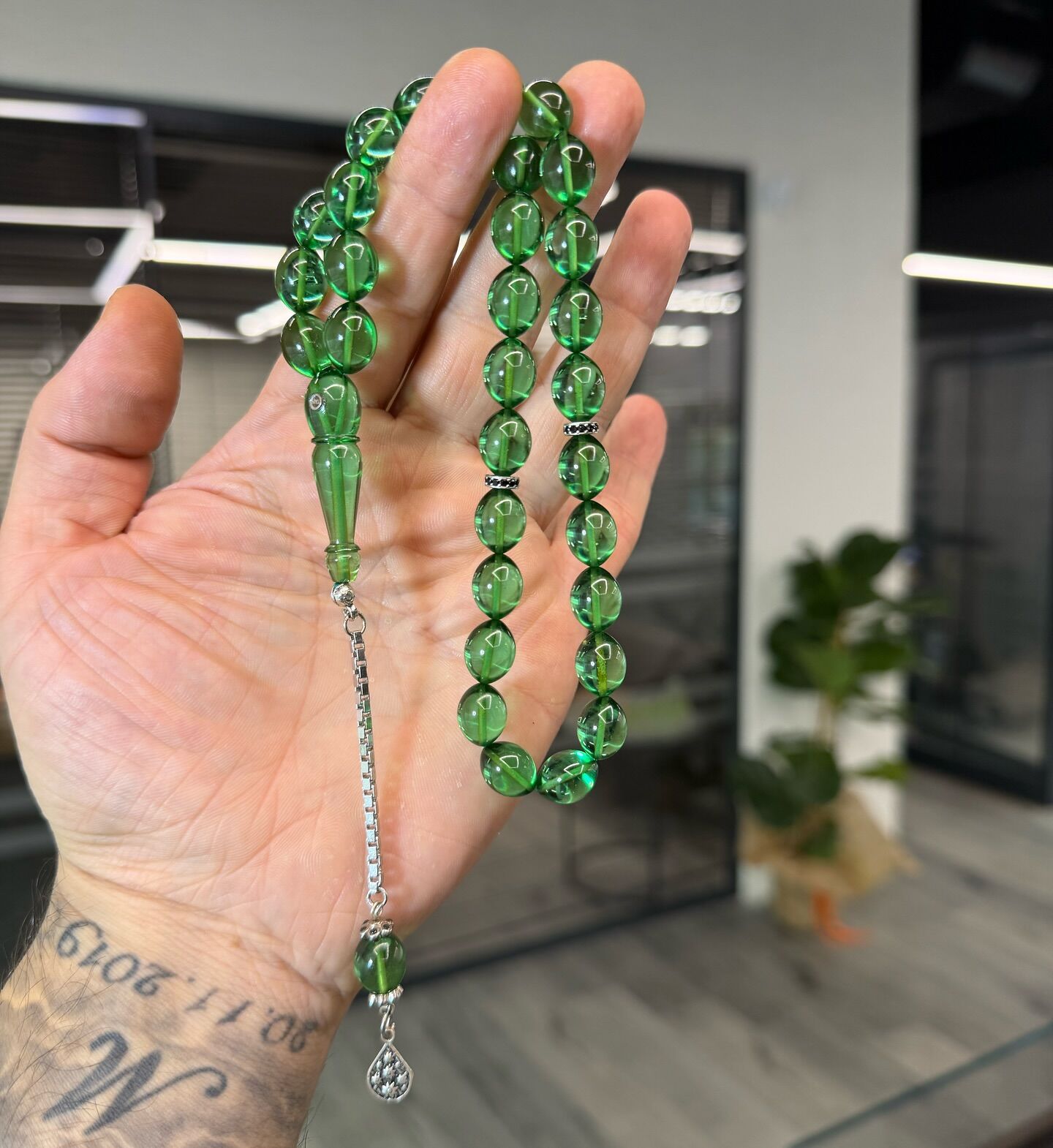 Gümüş Püsküllü Ateş Kehribar Tesbih