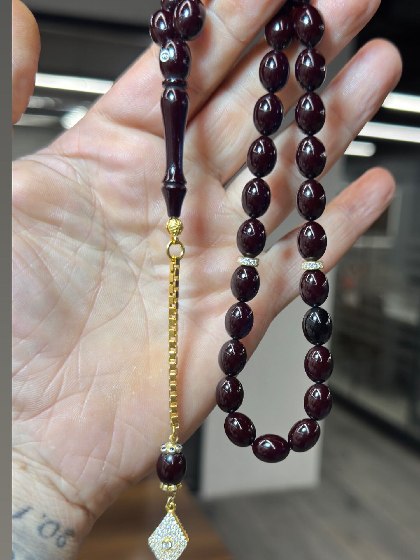 Usta İşçilikli Gümüş Takımlı Kehribar Tesbih