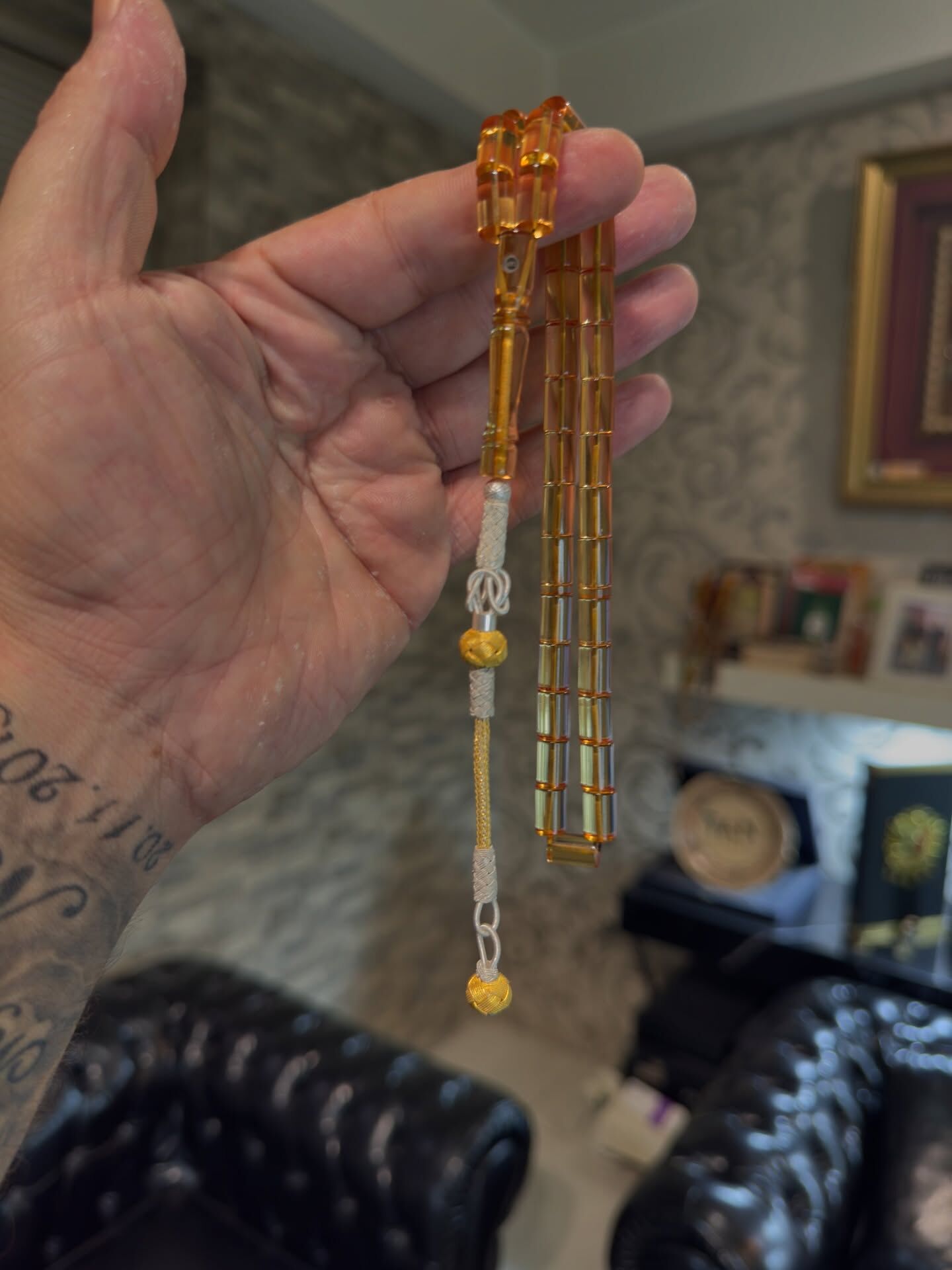 Şeffaf Kesme Model Kehribar Tesbih - Gümüş Kazaz Püsküllü